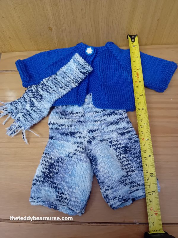 Blue trouser suit and scarf